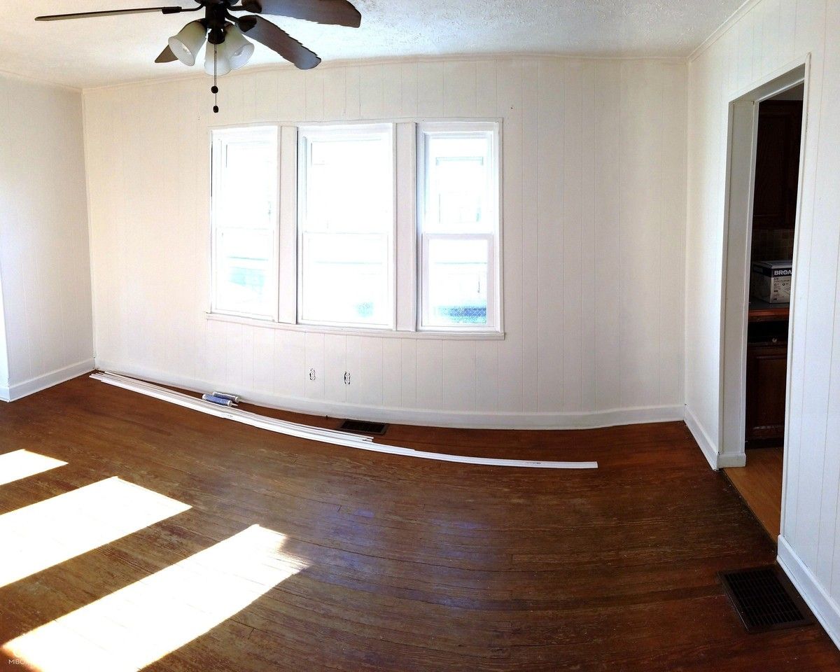 210 N Routiers Ave - Photo 5 of 20