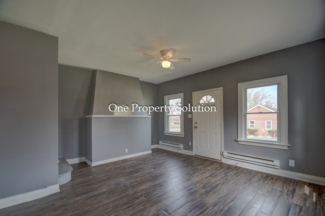1427 W 46th Ave #1 - Photo 5 of 20