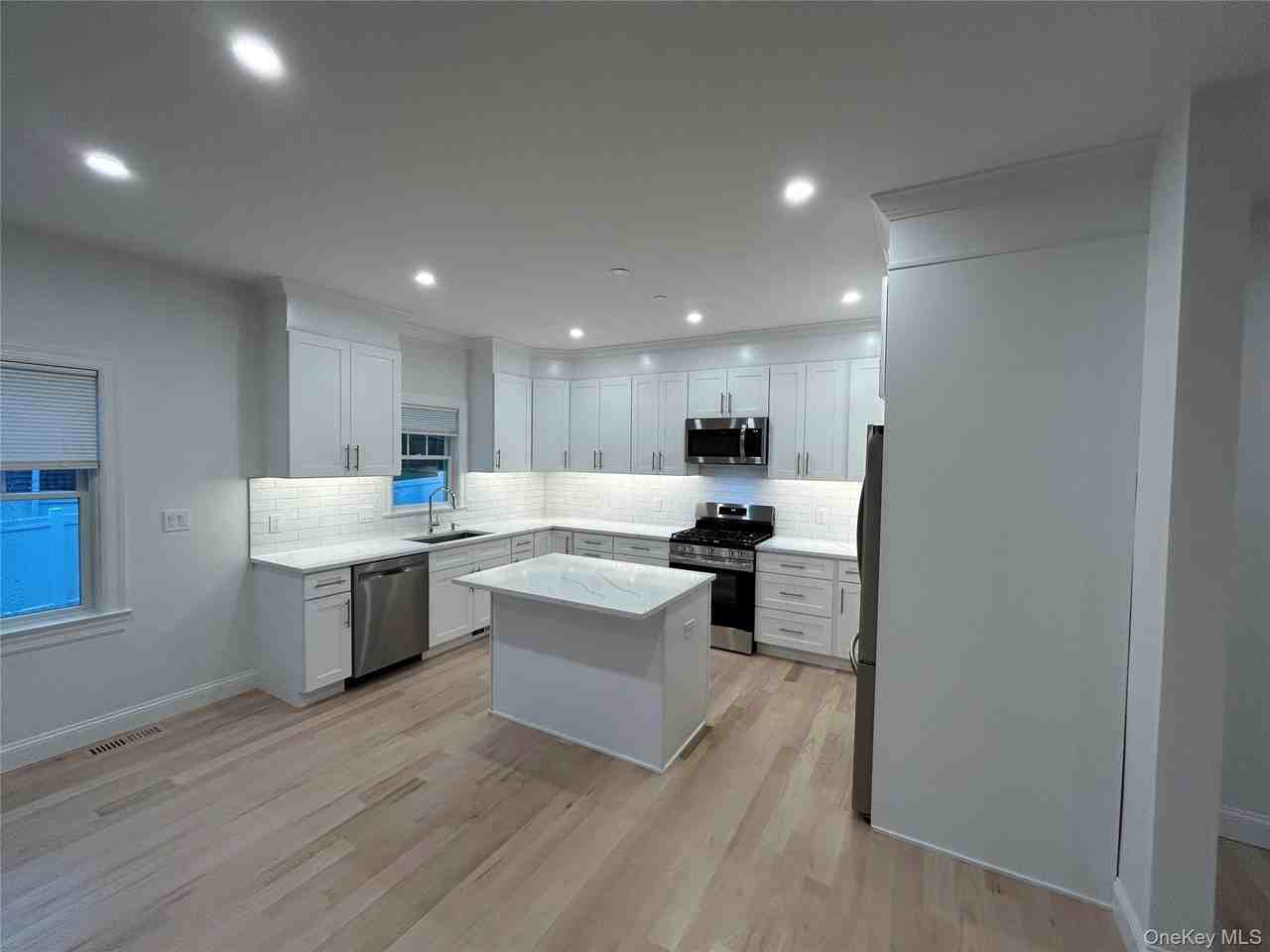 61 Adelphi Ave #63 - Photo 3 of 28