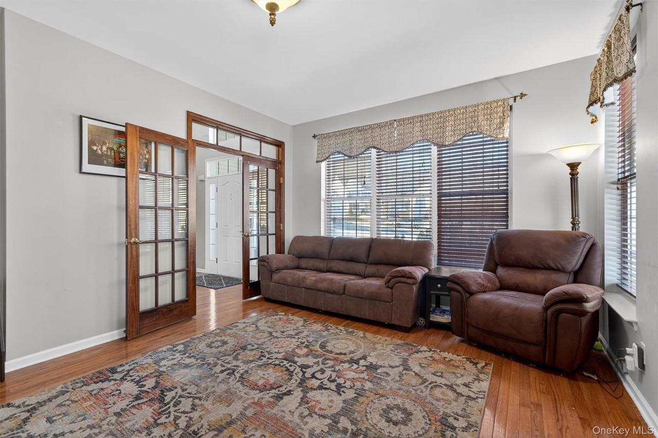 3 Moorefield Cir - Photo 6 of 44