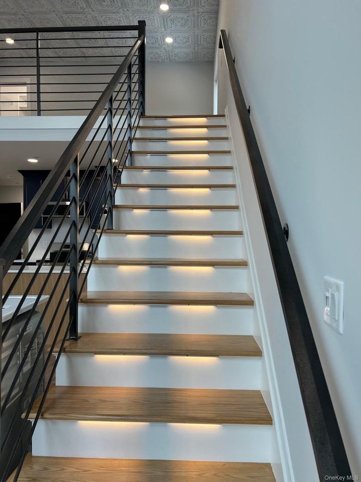 42 N Main St #6 - Photo 6 of 13