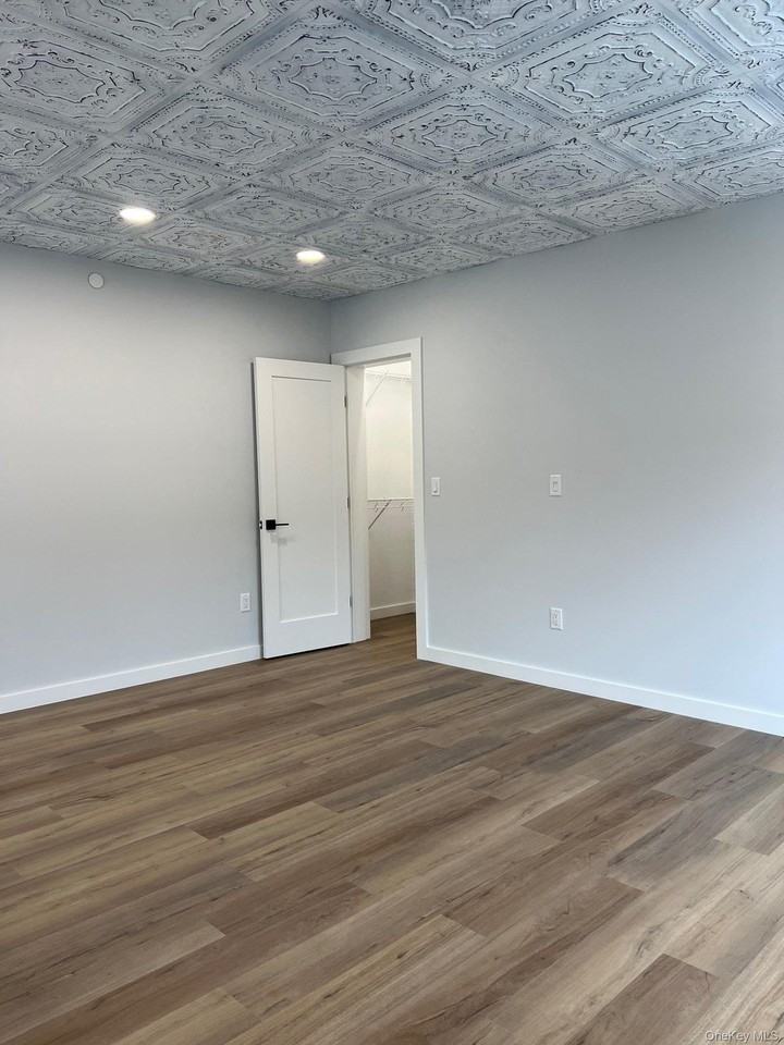 42 N Main St #6 - Photo 7 of 13