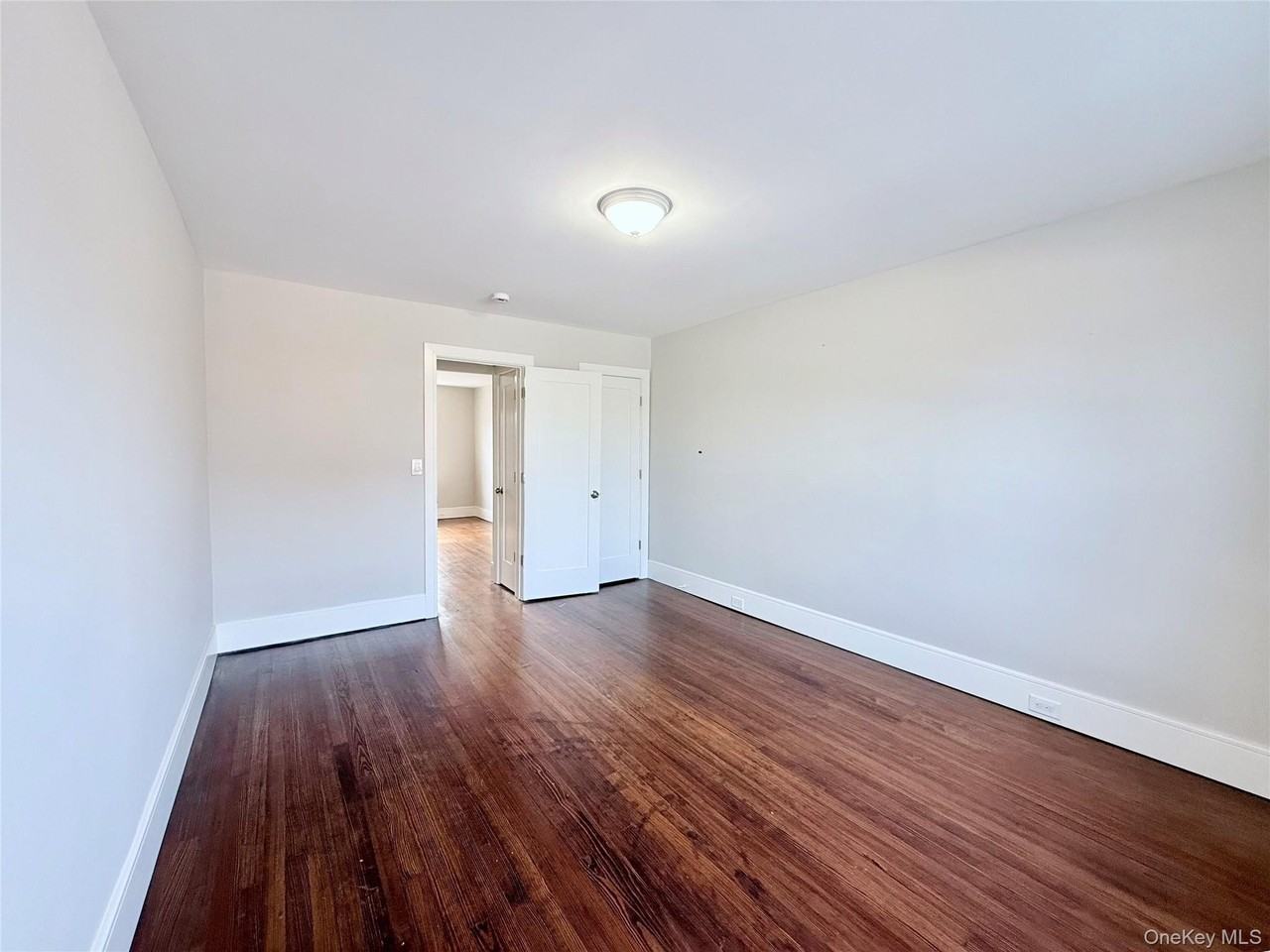 678 Willis Ave #2 - Photo 6 of 8