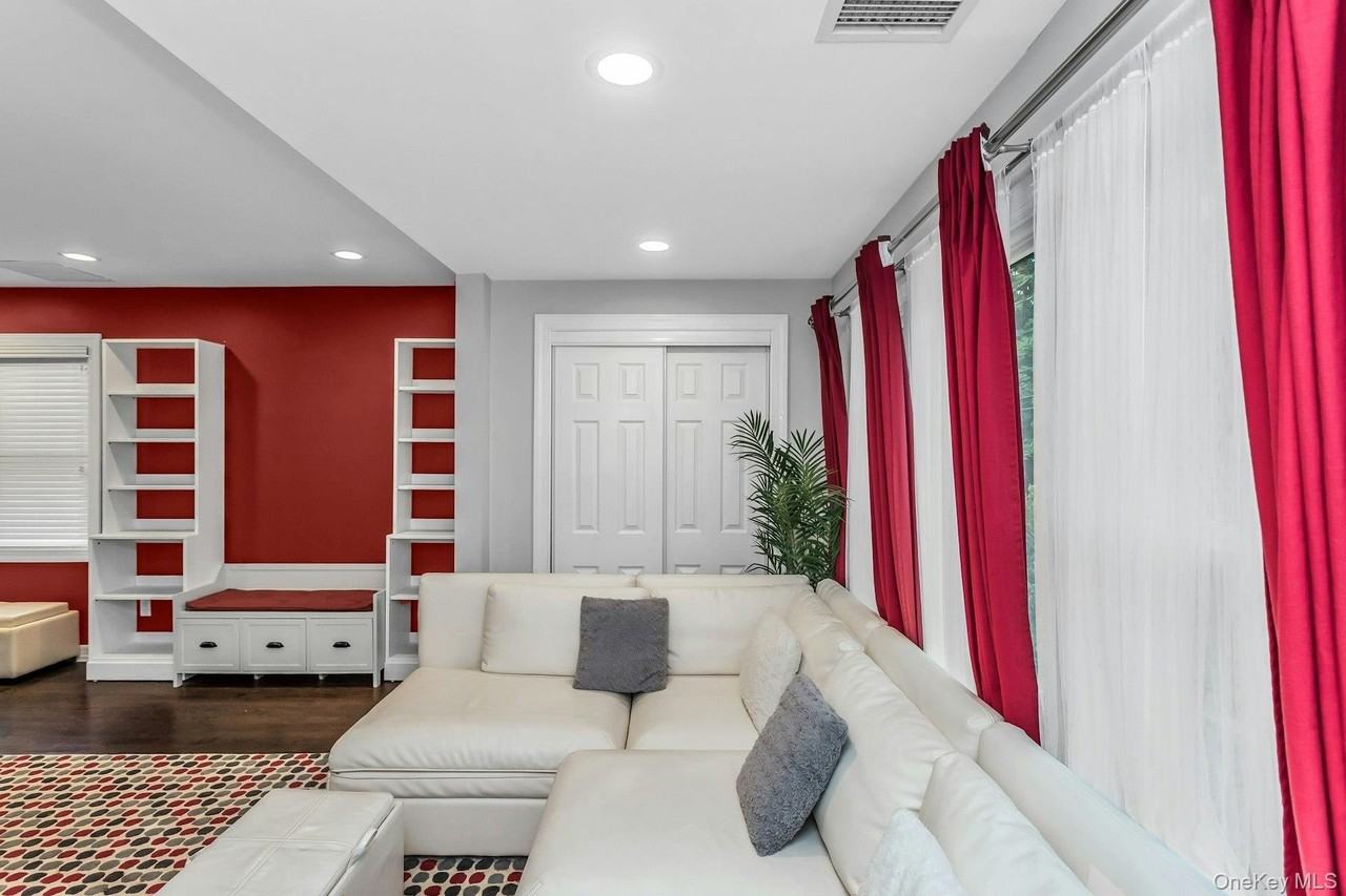 34 Preston St - Photo 5 of 25