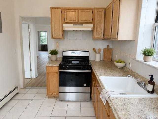 1963 Pilgrim Ave - Photo 3 of 8