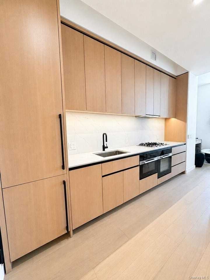 480 Kent Ave #14E - Photo 3 of 22