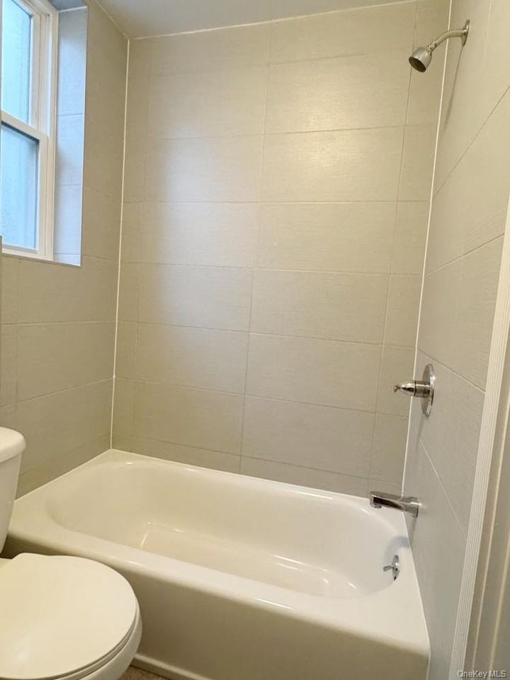 530 Driggs Ave #2L - Photo 7 of 13