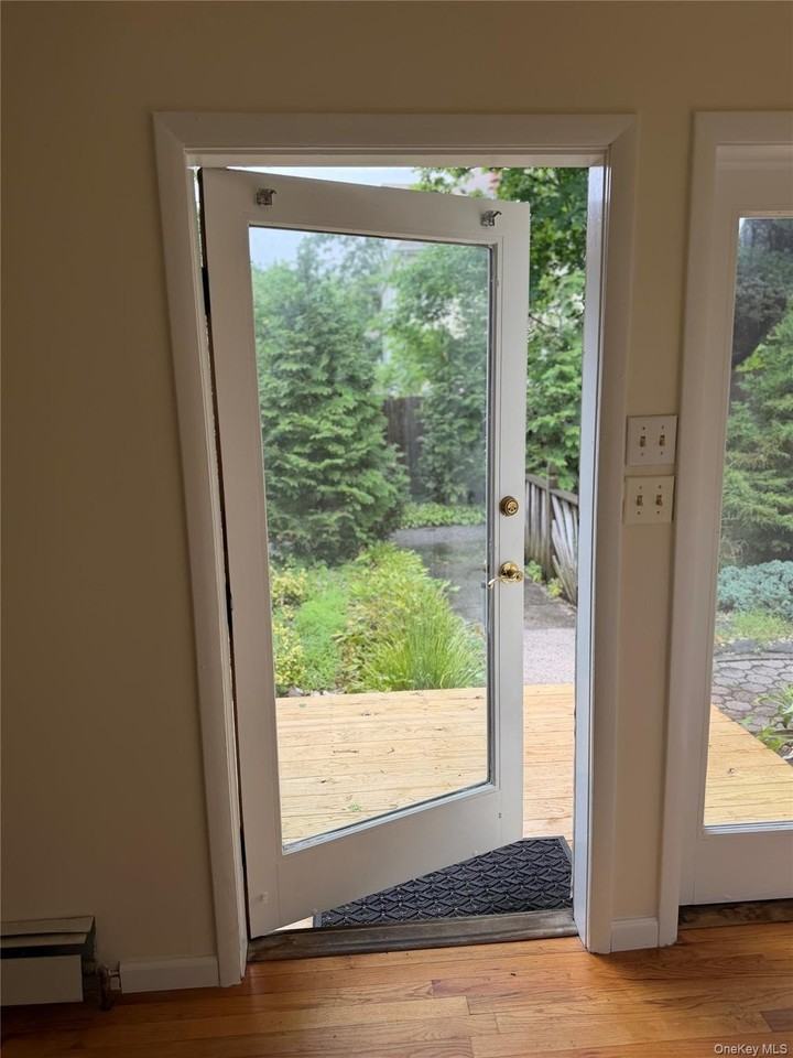 45 S Middletown Rd - Photo 7 of 15