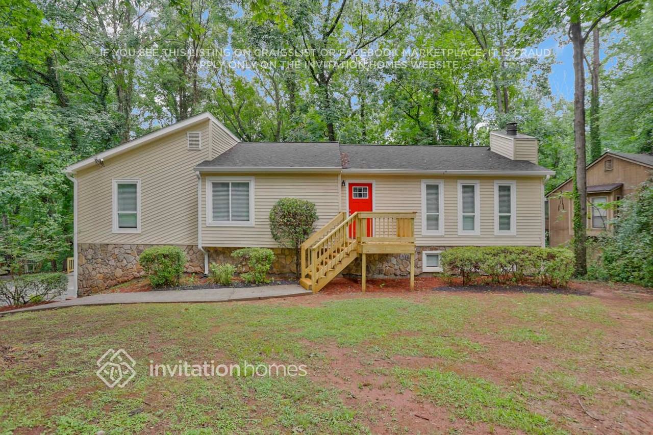 5044 Post Road Ct - Photo 2 of 26