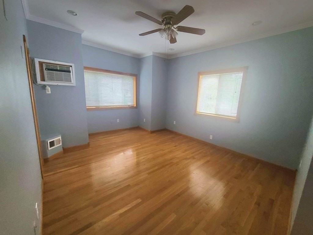 34 Florence St #2 - Photo 5 of 14