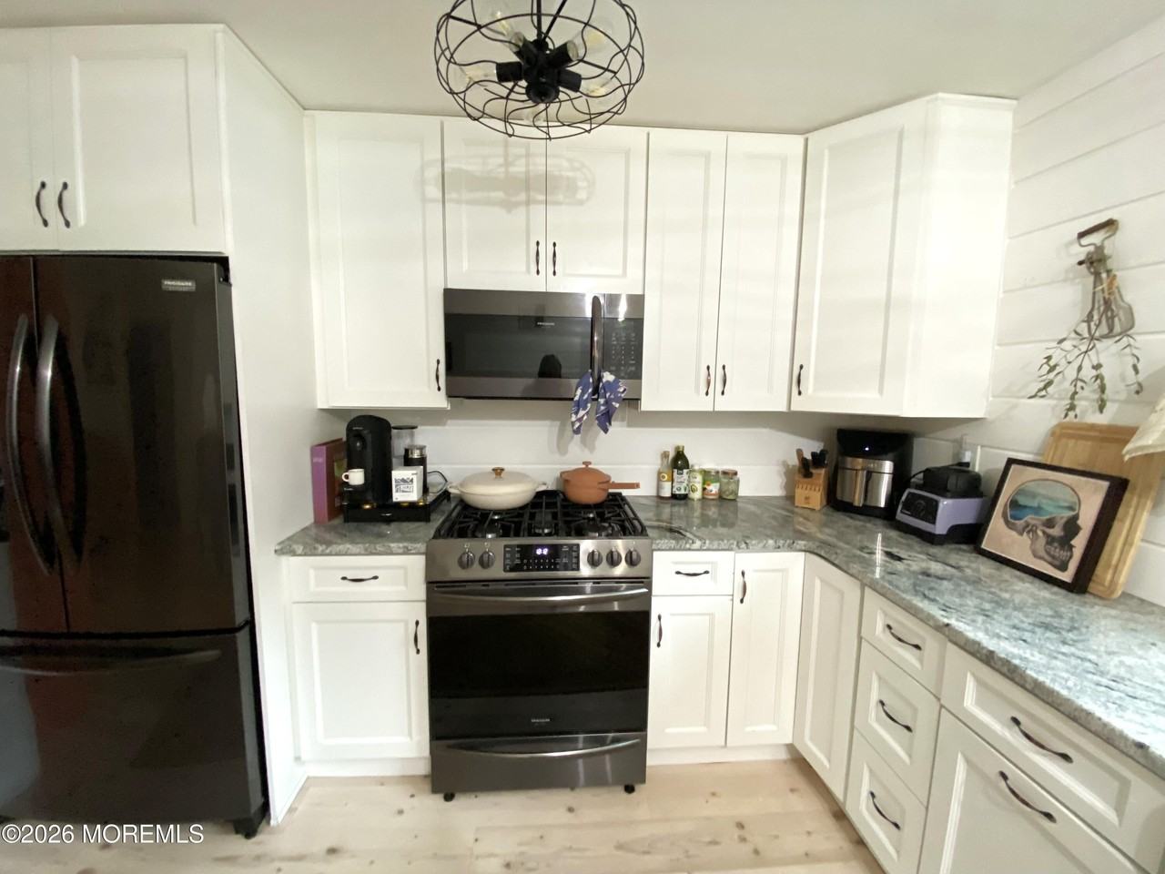 1641 Elm Ave #2 - Photo 3 of 16
