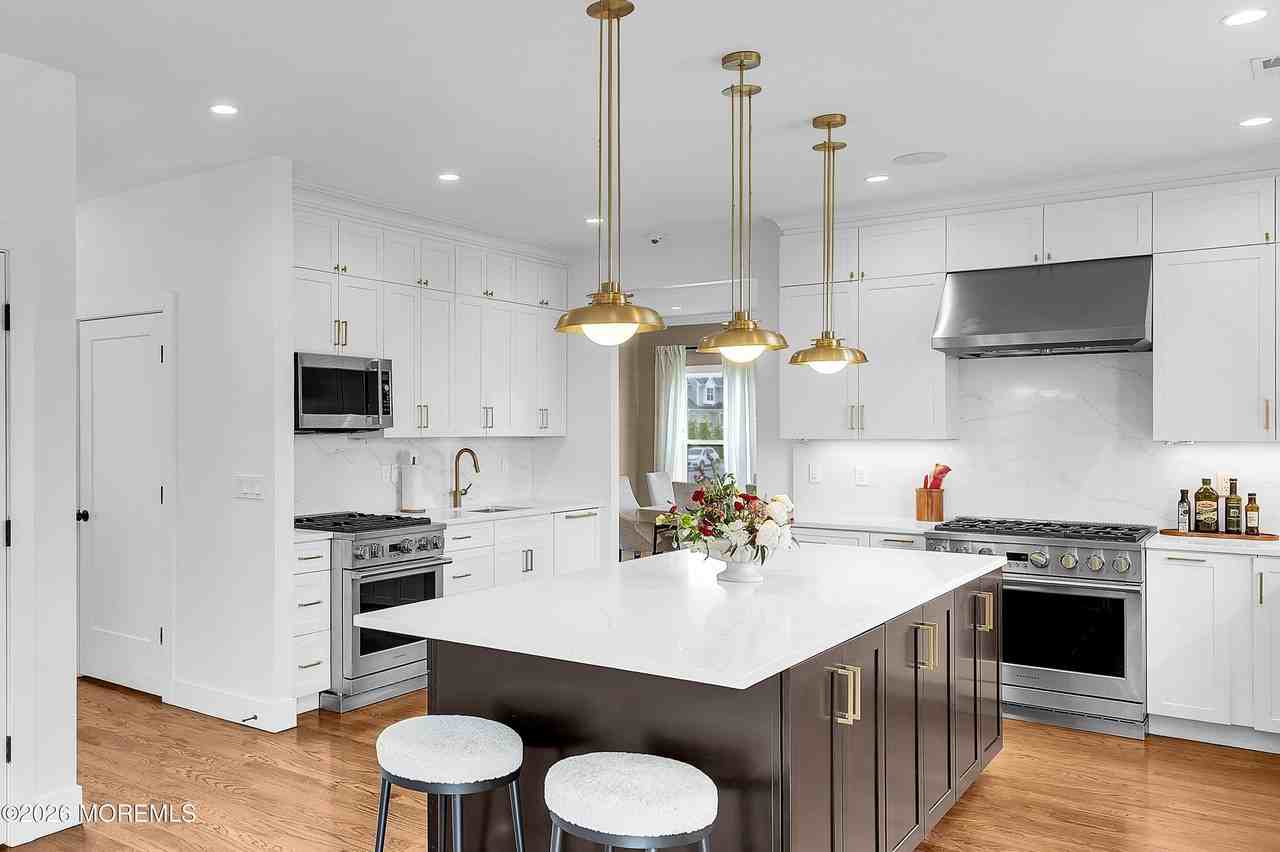 1675 St Regis Ct - Photo 6 of 44
