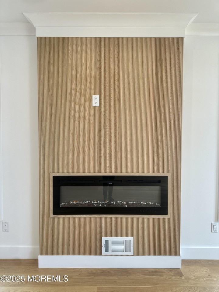 169 Chelsea Ave - Photo 7 of 22