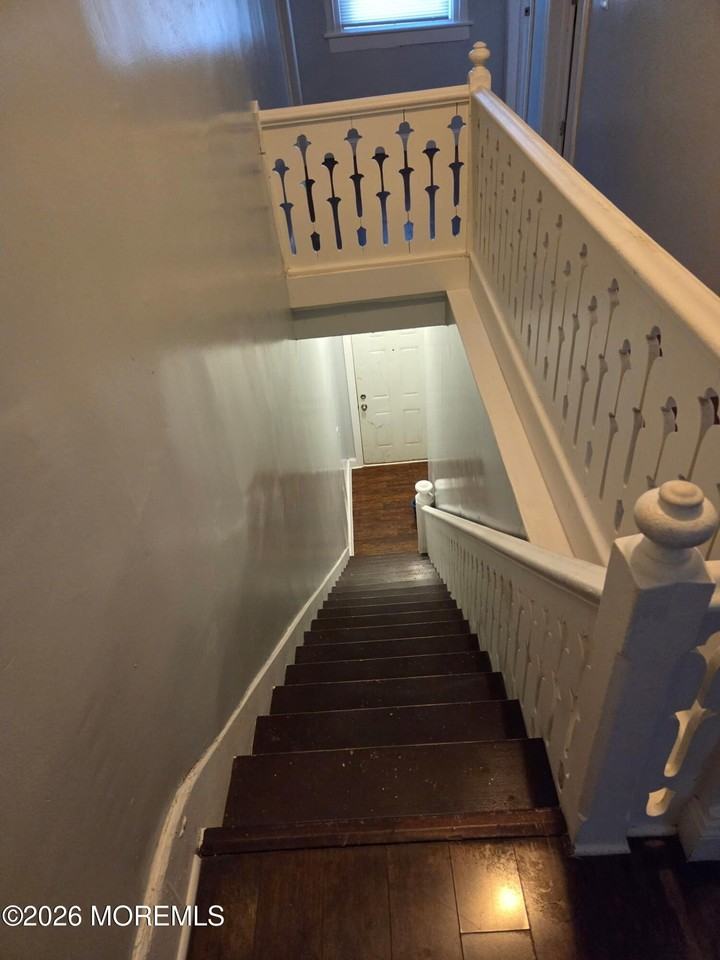117 Seaview Ave #2 - Photo 2 of 15