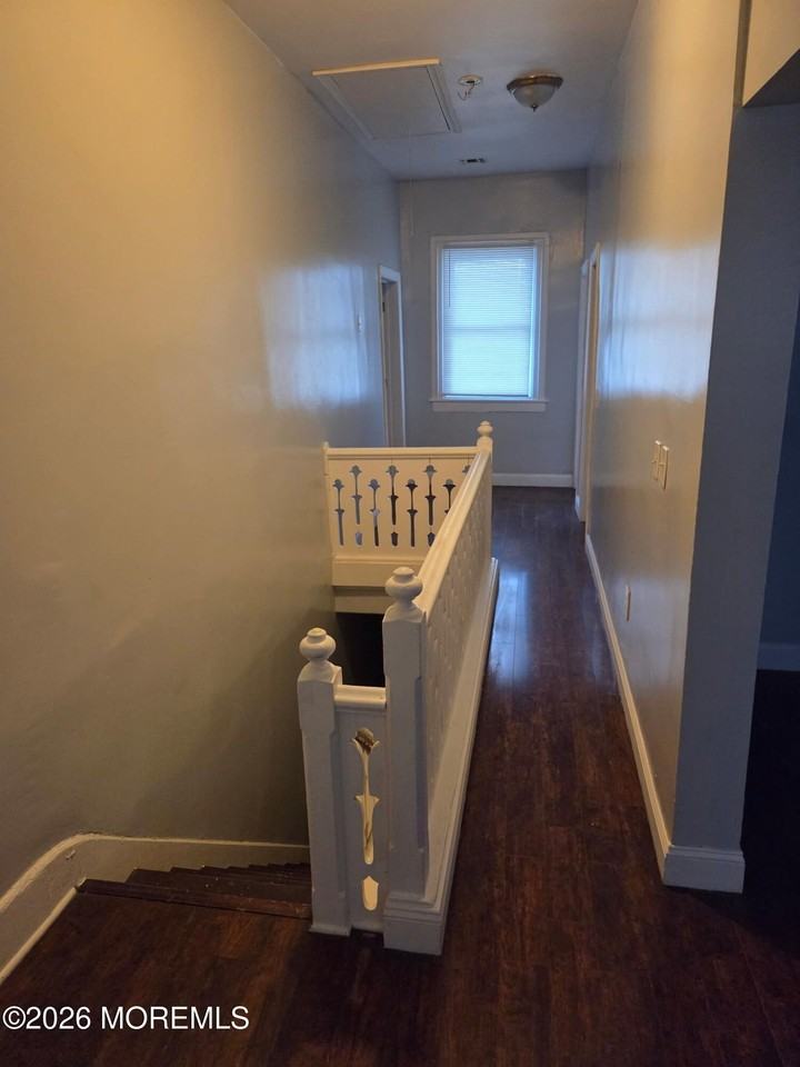 117 Seaview Ave #2 - Photo 3 of 15