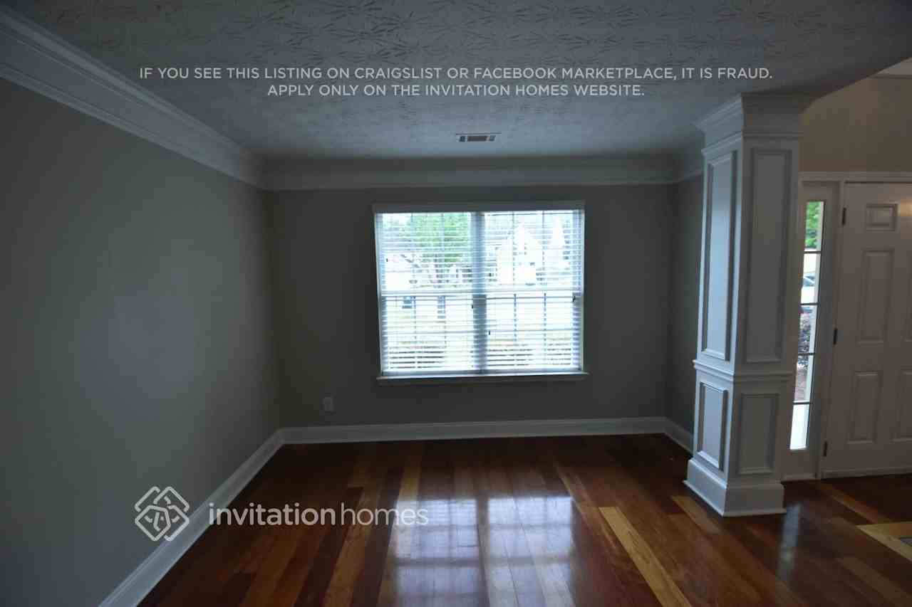 2600 Austin Ridge Dr - Photo 2 of 15