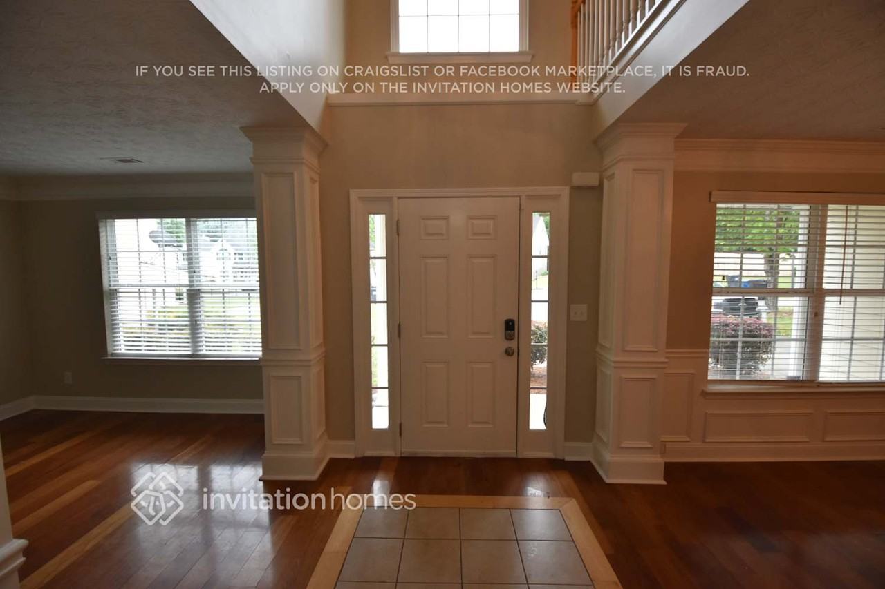 2600 Austin Ridge Dr - Photo 3 of 15
