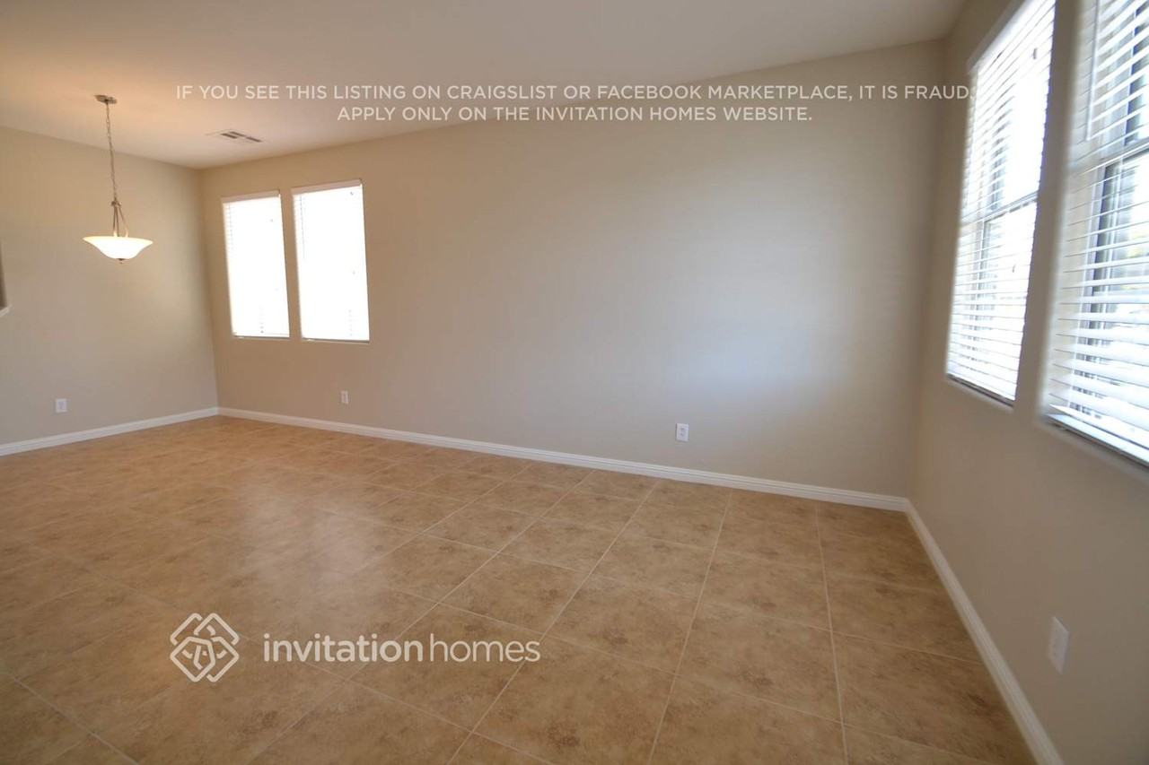 6133 Berrien Springs St - Photo 5 of 10