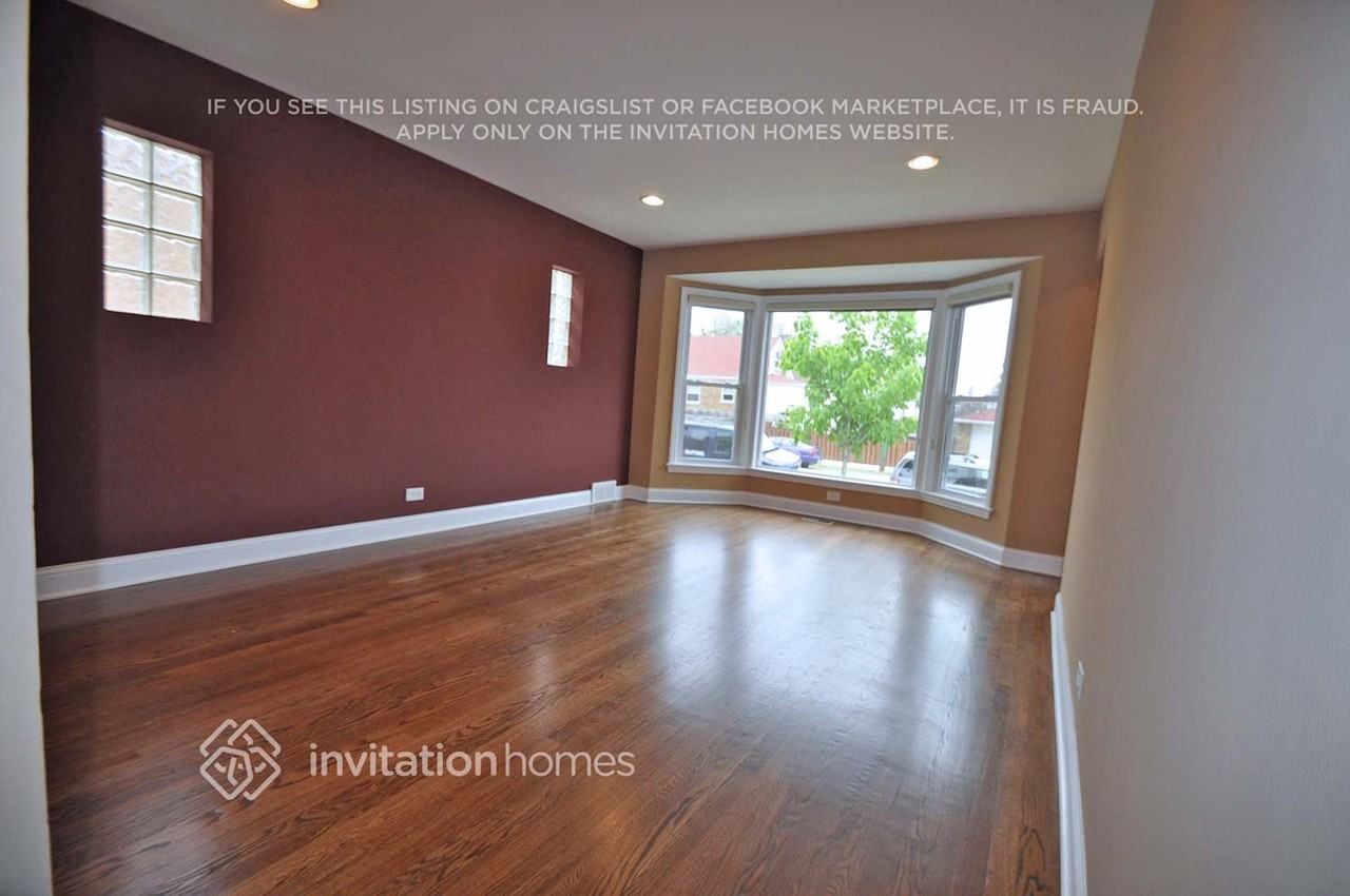 6042 W Bryn Mawr Ave - Photo 2 of 15
