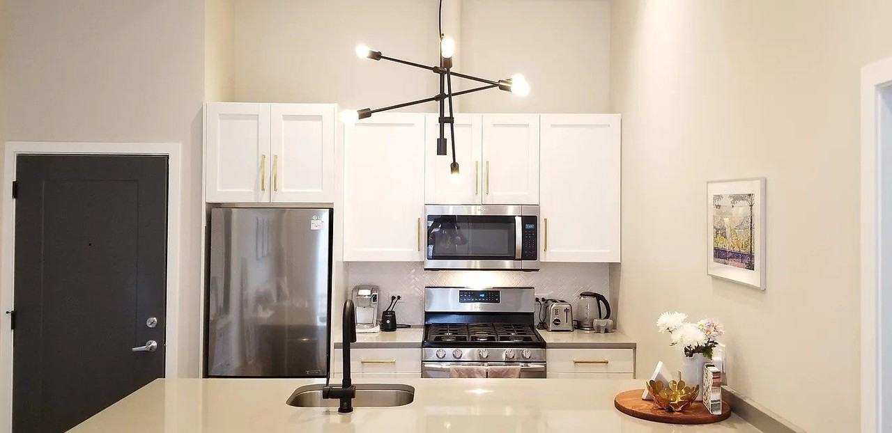 1645 W Le Moyne St #2H - Photo 4 of 10