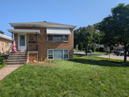 featured image of 300 Burlington Ave #2ndFL