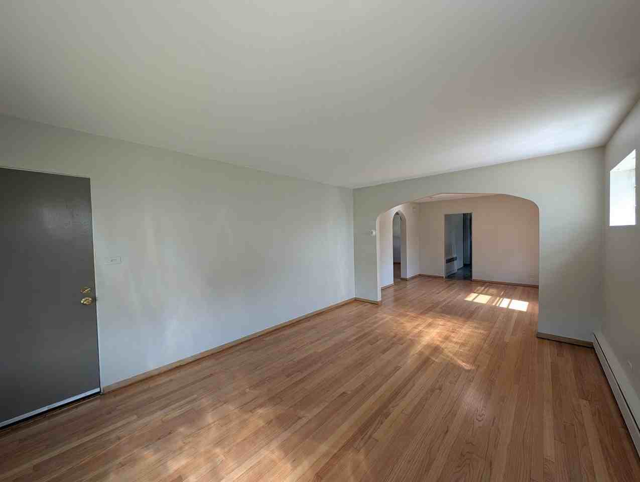 300 Burlington Ave #2ndFL - Photo 2 of 7