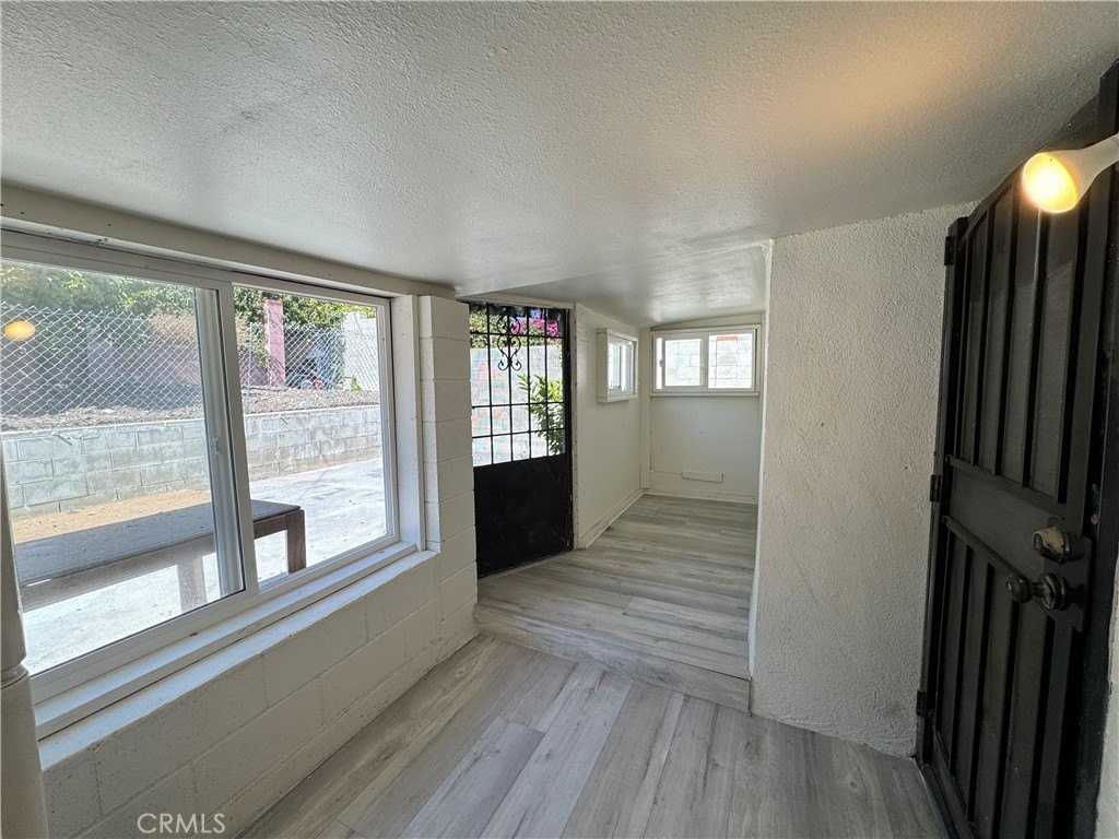 17425 Tadmore St - Photo 4 of 13