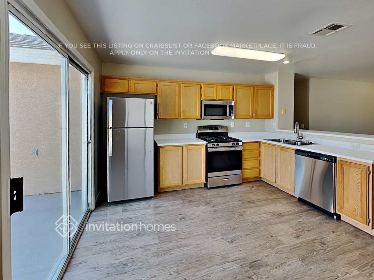 7944 Odysseus Ave - Photo 6 of 18