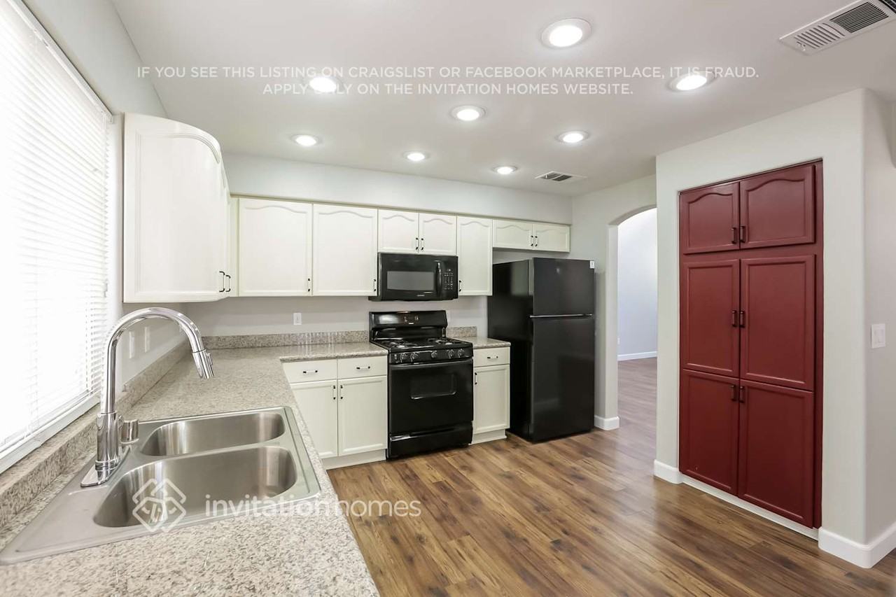 3328 Michelangelo Ct - Photo 4 of 12