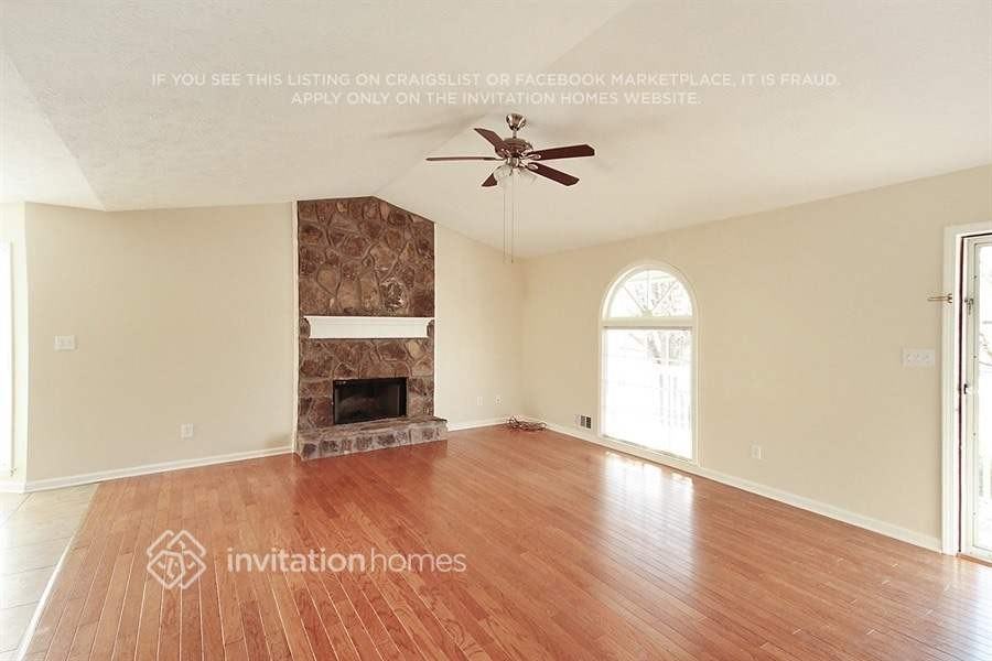95 Sweetwater Ln - Photo 2 of 15