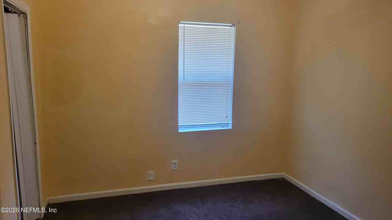 2810 Venus St - Photo 7 of 13