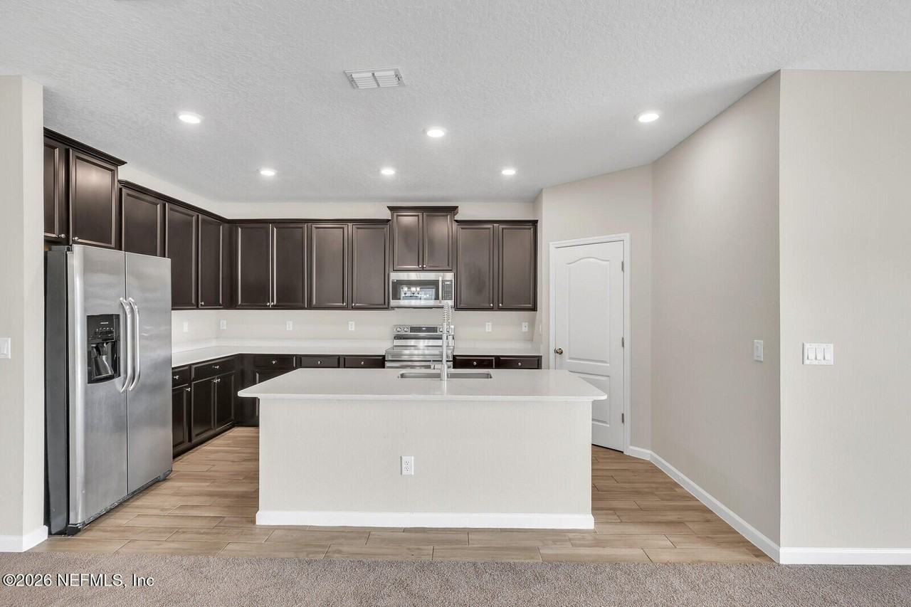 16187 Blossom Lake Dr - Photo 4 of 20