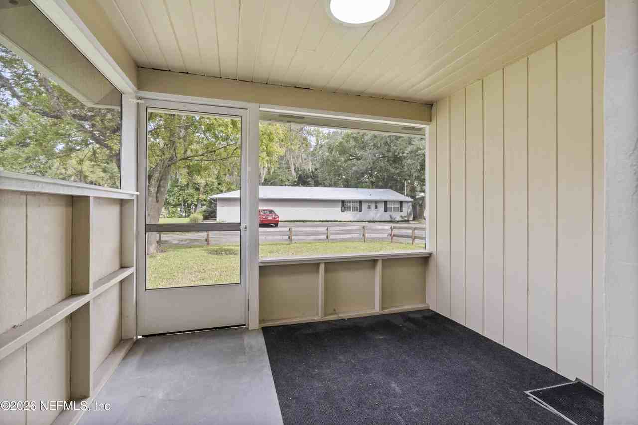 1004 Day Ave - Photo 2 of 15