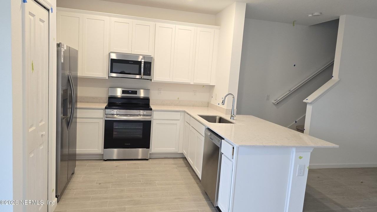 6821 Gable Grove Ave - Photo 7 of 21