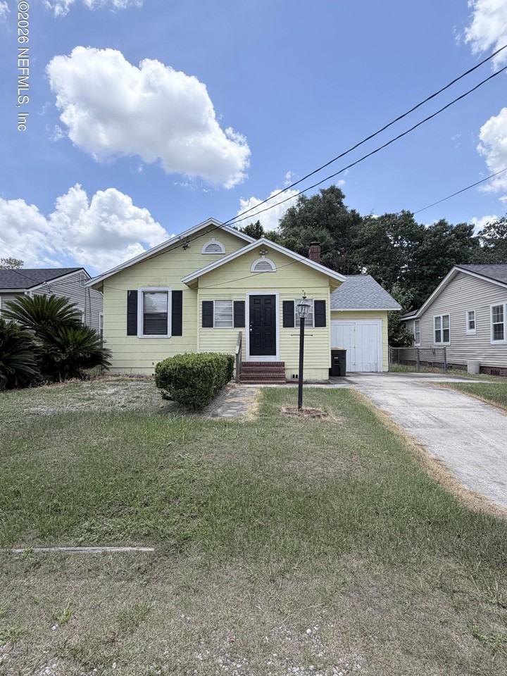 5324 Fremont St
