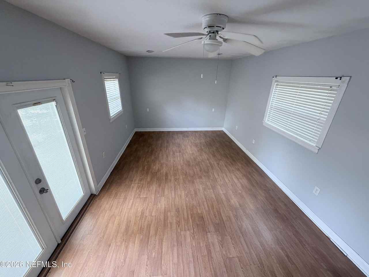 5324 Fremont St - Photo 5 of 12