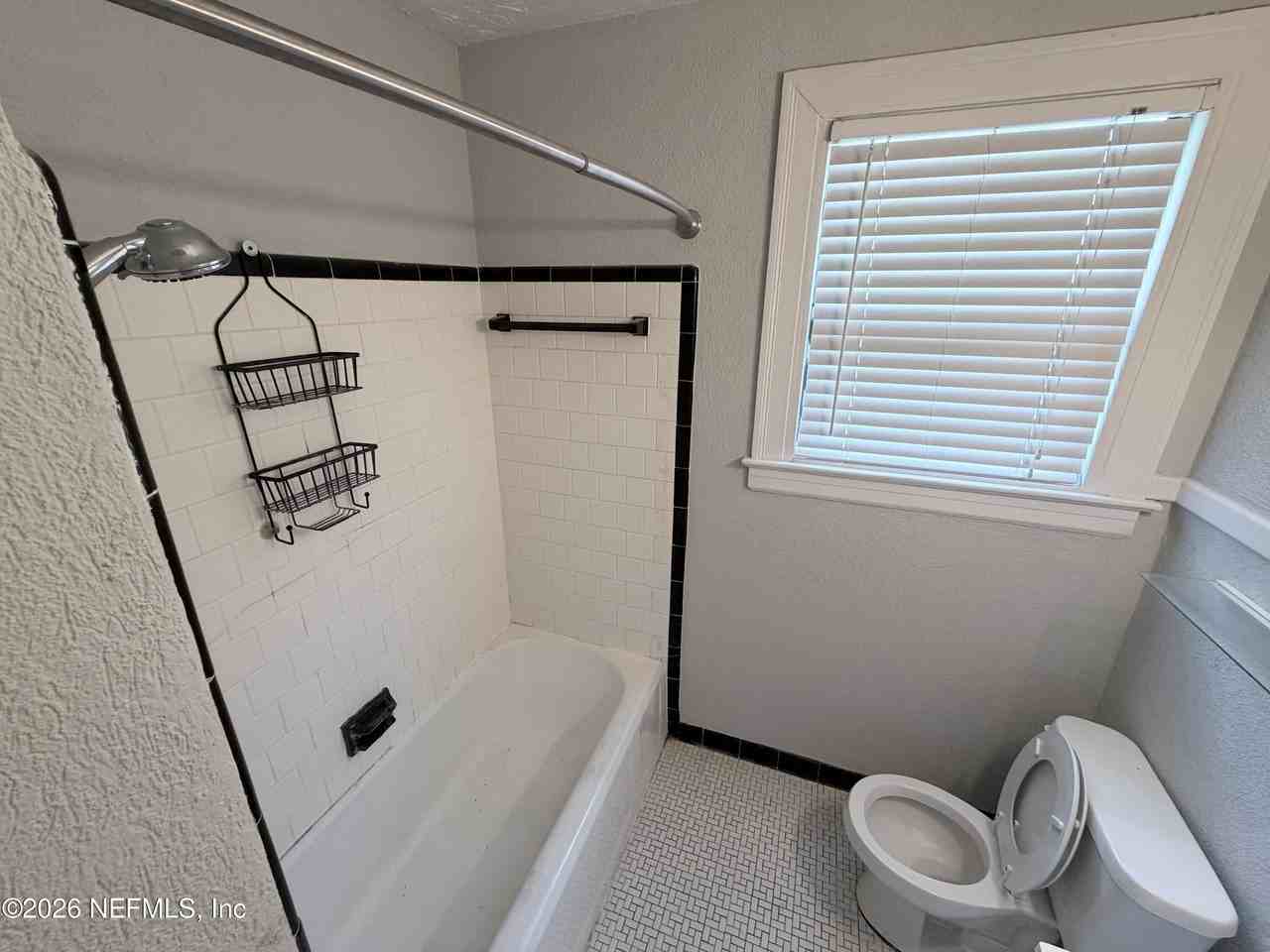 5324 Fremont St - Photo 7 of 12