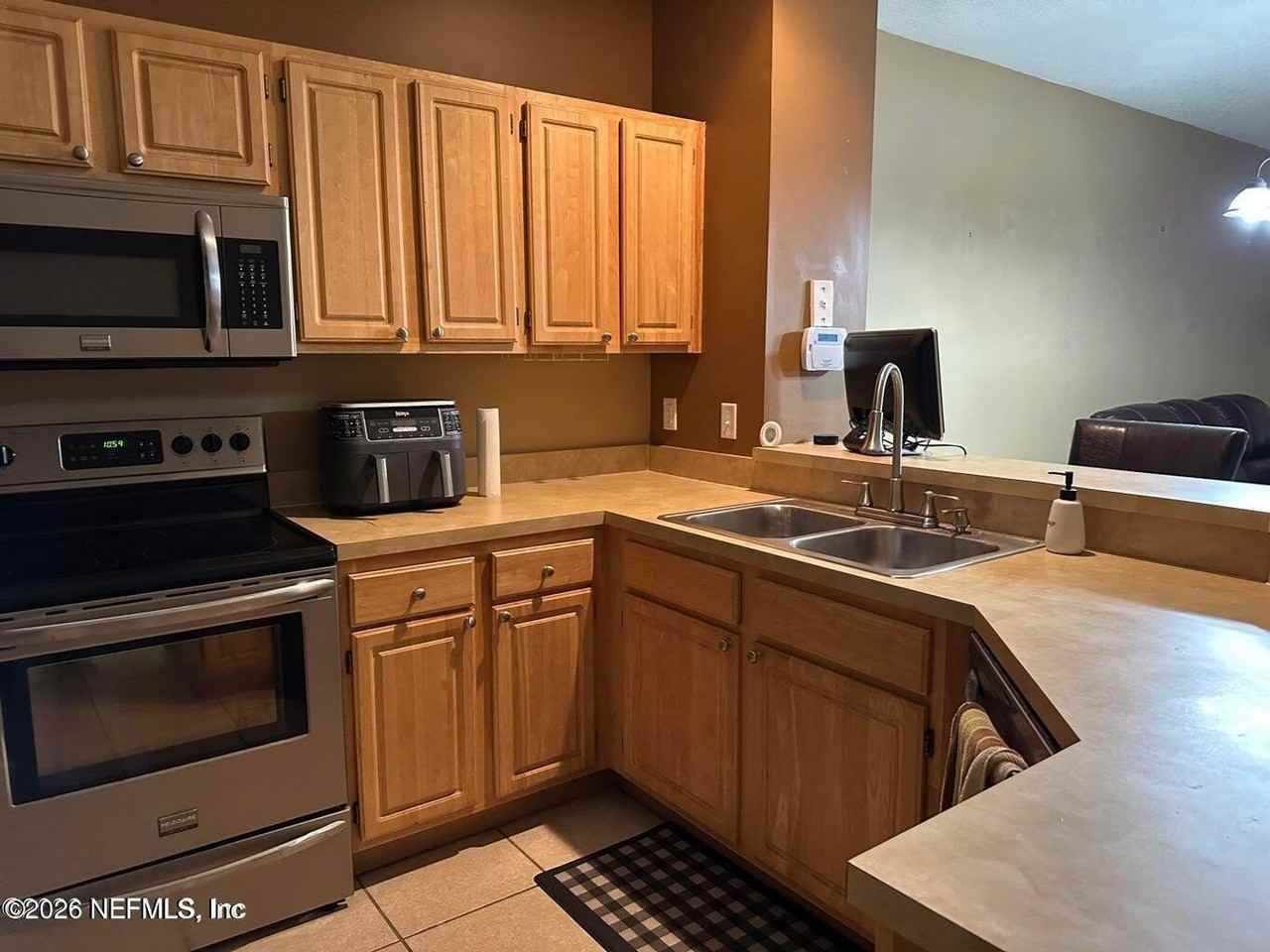 3750 Silver Bluff Blvd #402 - Photo 7 of 22