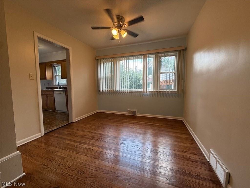 24113 E Silsby Rd - Photo 4 of 28
