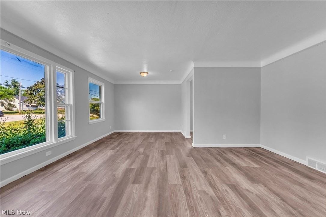 18304 Garden Blvd - Photo 4 of 24