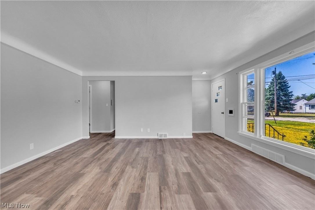 18304 Garden Blvd - Photo 5 of 24