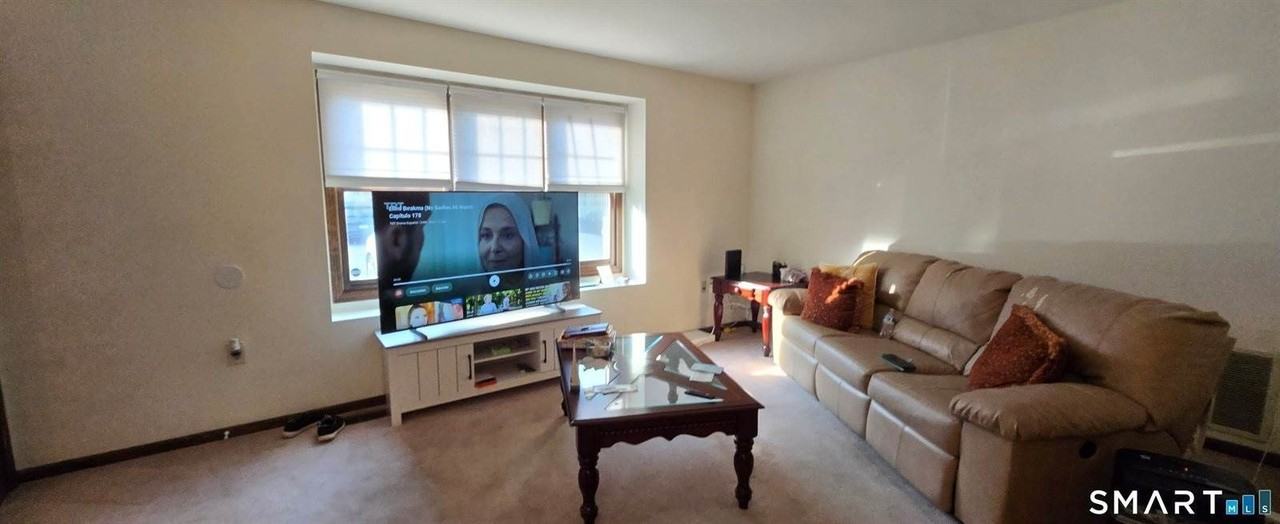 375 Glendale Ave #D4 - Photo 3 of 40