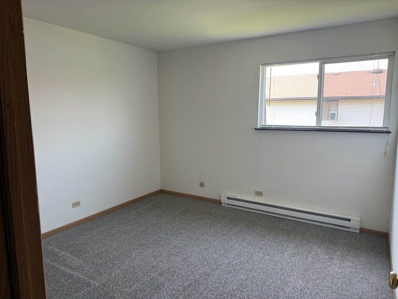 205 Morgan Ct #2C - Photo 2 of 3