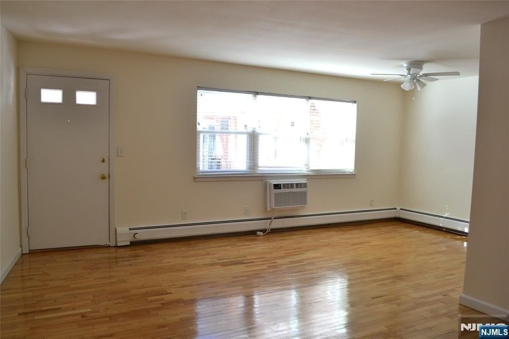 110 Midland Ave #18A - Photo 3 of 10