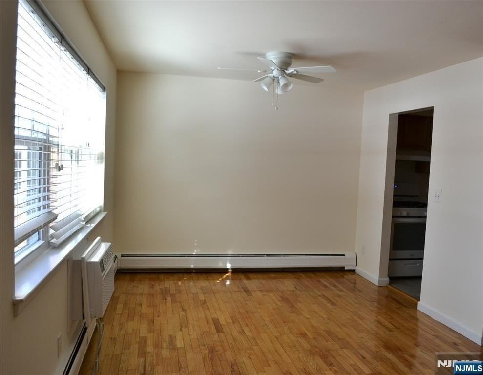 110 Midland Ave #18A - Photo 4 of 10