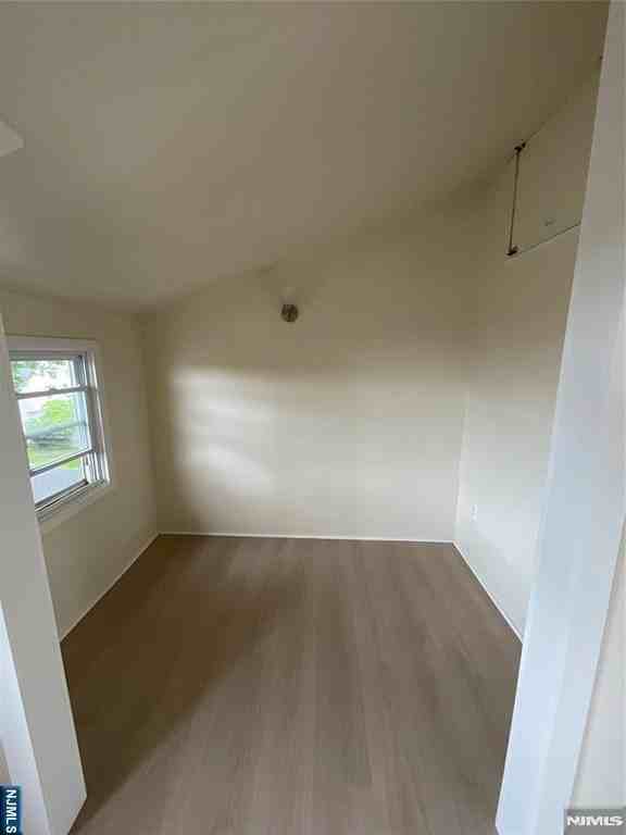 131 Delafield Ave #3FL - Photo 5 of 16