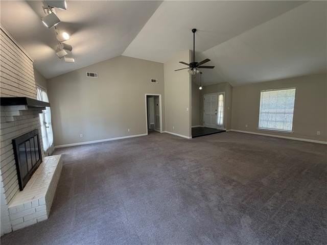 210 Camden St - Photo 4 of 24