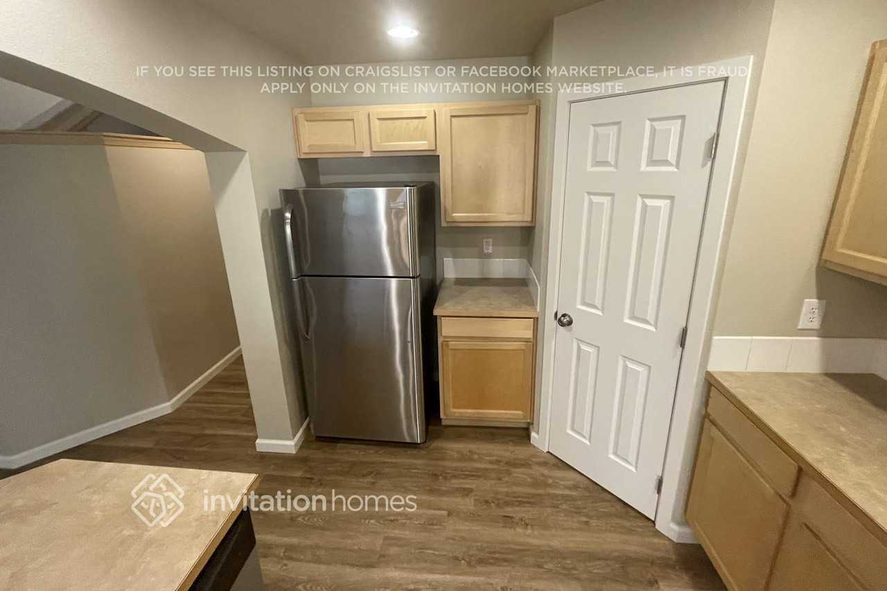 7325 178th Street Ct E - Photo 6 of 20