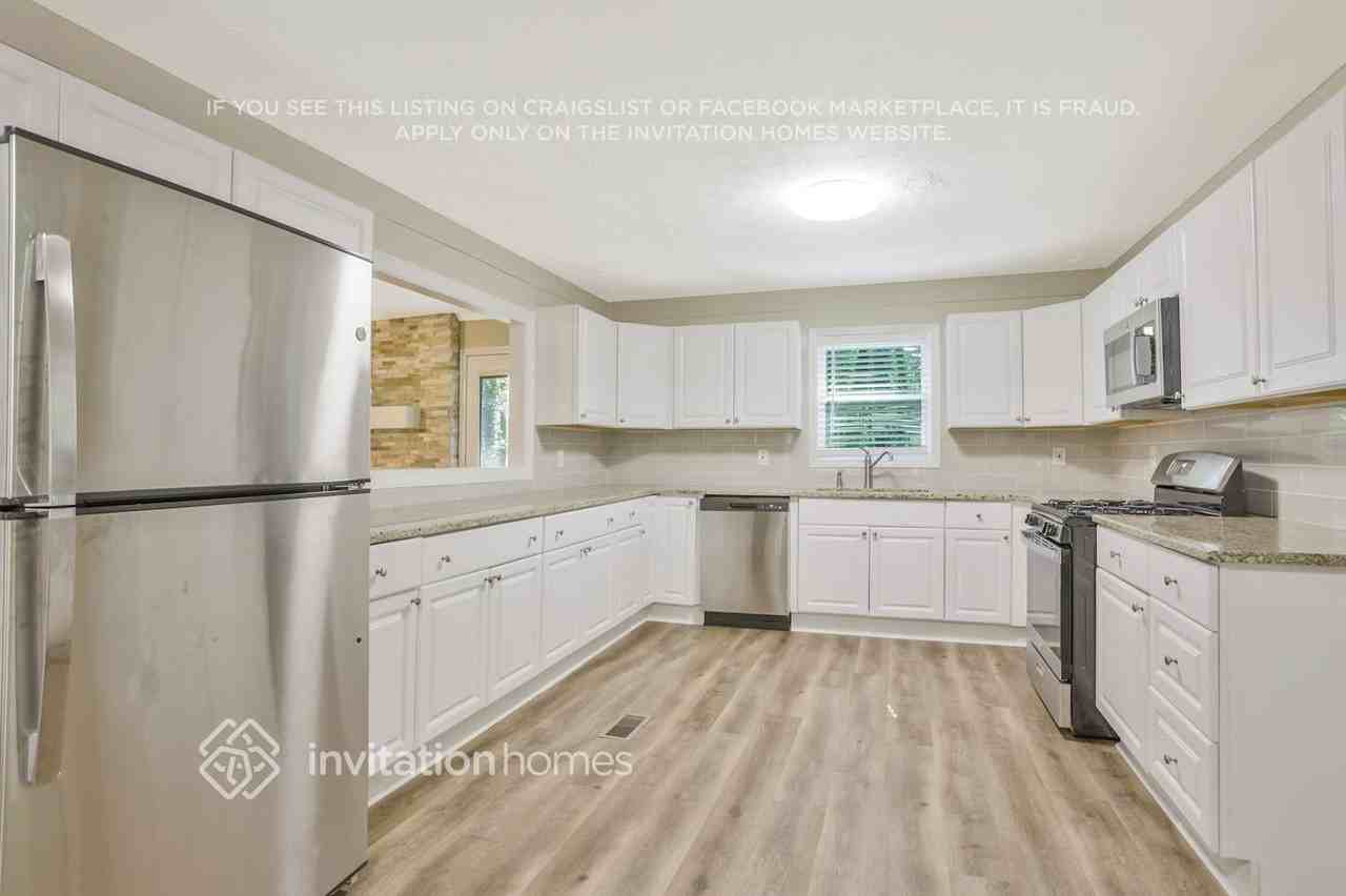 5304 Valleyview Dr - Photo 6 of 23