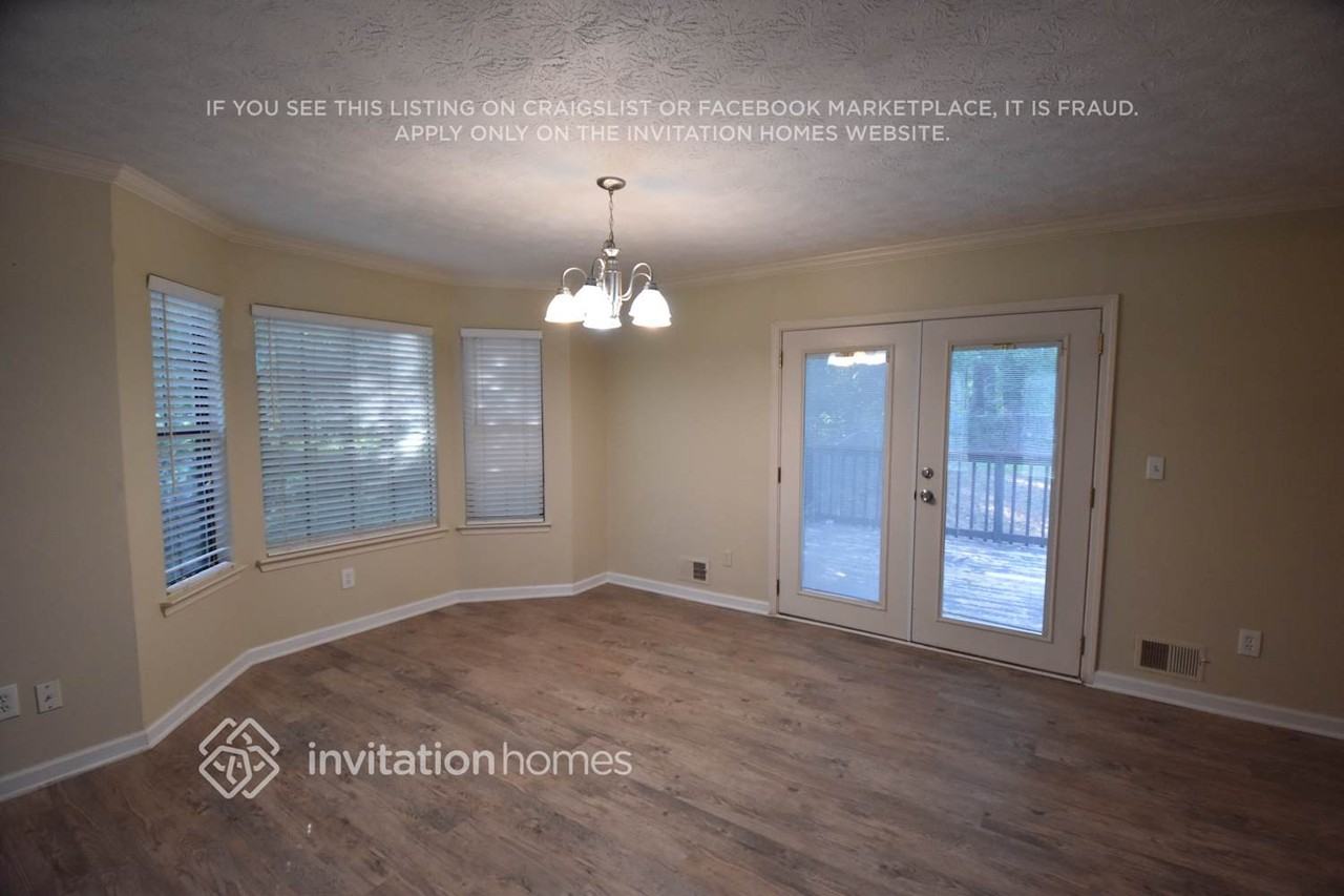 113 Carrollwood Dr - Photo 3 of 12